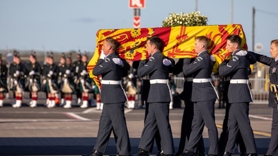 Queen Elizabeth II: Pallbearers from the Royal Air Force Regiment carry the coffin of Her Majesty Queen Elizabeth II.&nbsp; (Reuters)