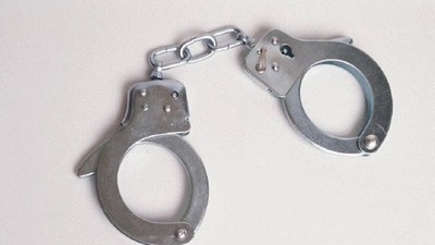 In their absence, the burglars had broken into abandoned homes and robbed the valuables at home. In their absence, the burglars had broken into abandoned homes and robbed the valuables at home.