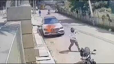 The man was caught on CCTV camera allegedly setting afire the car. (Twitter) The man was caught on CCTV camera allegedly setting afire the car. (Twitter)