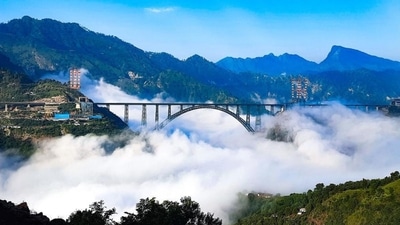 The breathtaking picture of Chenab Bridge has enchanted netizens. (Twitter/@RailMinIndia) The breathtaking picture of Chenab Bridge has enchanted netizens. (Twitter/@RailMinIndia)