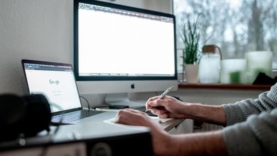 Quiet quitters stay in their roles while doing only what is in their job description (Fabian Strauch/dpa/picture alliance) Quiet quitters stay in their roles while doing only what is in their job description (Fabian Strauch/dpa/picture alliance)