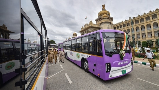 Bengaluru: 75 electric buses for public transportation to mark 75 years of Independence, at Vidahansoudha in Bengaluru on Aug. 14, 2022. (PTI Photo/Shailendra Bhojak)(PTI)