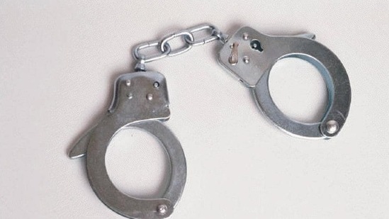 In their absence, the burglars had broken into abandoned homes and robbed the valuables at home.