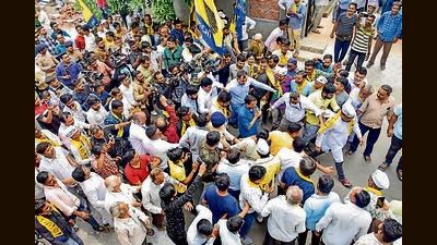 Delhi Chief Minister and AAP Convener Arvind Kejriwal during a September 3 visit to the poll-bound Gujarat state. The AAP has been campaigning vigorously in the BJP-ruled state. (PTI)