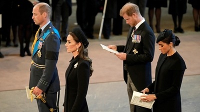 Officials expect some 7,50,000 people to view it before the lying in state ends at 6.30 a.m. (0730 GMT) on September 19. (REUTERS)