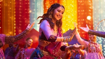 Madhuri Dixit in Maja Ma's Boom Padi song. Madhuri Dixit in Maja Ma's Boom Padi song.