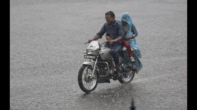 On Thursday, the state capital experienced 11.9 mm rainfall. (Deepak Gupta/HT)