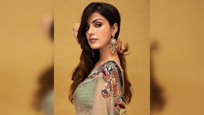 These stunning photos of Rhea Chakraborty were captured by photographer Sharad Thakur. (Instagram/@rhea_chakraborty)