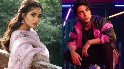 Sajal Ali reacts to Aryan Khan's picture.