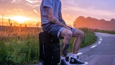 Men's fashion tips: Ultimate man’s style guide to wearing shorts the right way (Image by Kris from Pixabay ) Men's fashion tips: Ultimate man’s style guide to wearing shorts the right way (Image by Kris from Pixabay )