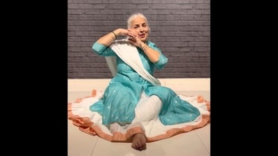 A screengrab from the video shows Ravi Bala Sharma, 64, dancing to Lagan Laagi Re, a song sung by Shreya Ghoshal and Kavita Seth. (Instagram/@ravi.bala.sharma) A screengrab from the video shows Ravi Bala Sharma, 64, dancing to Lagan Laagi Re, a song sung by Shreya Ghoshal and Kavita Seth. (Instagram/@ravi.bala.sharma)