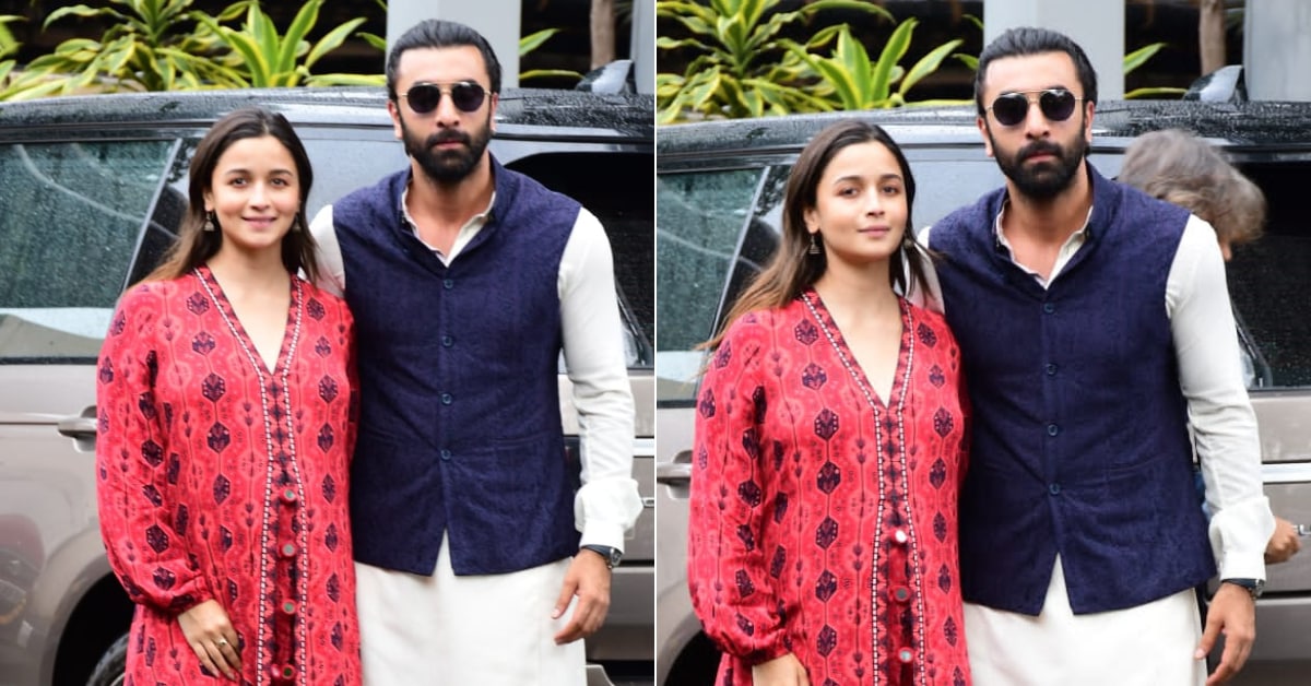 Alia Bhatt and Ranbir Kapoor pose at Kalina airport, Mumbai.