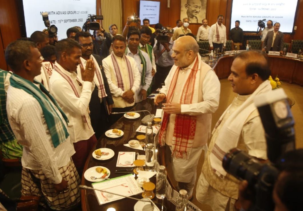 Home minister Amit Shah, Assam CM Himanta Biswa Sarma during the peace agreement meeting at the ministry. (Raj K Raj / HT Photo )