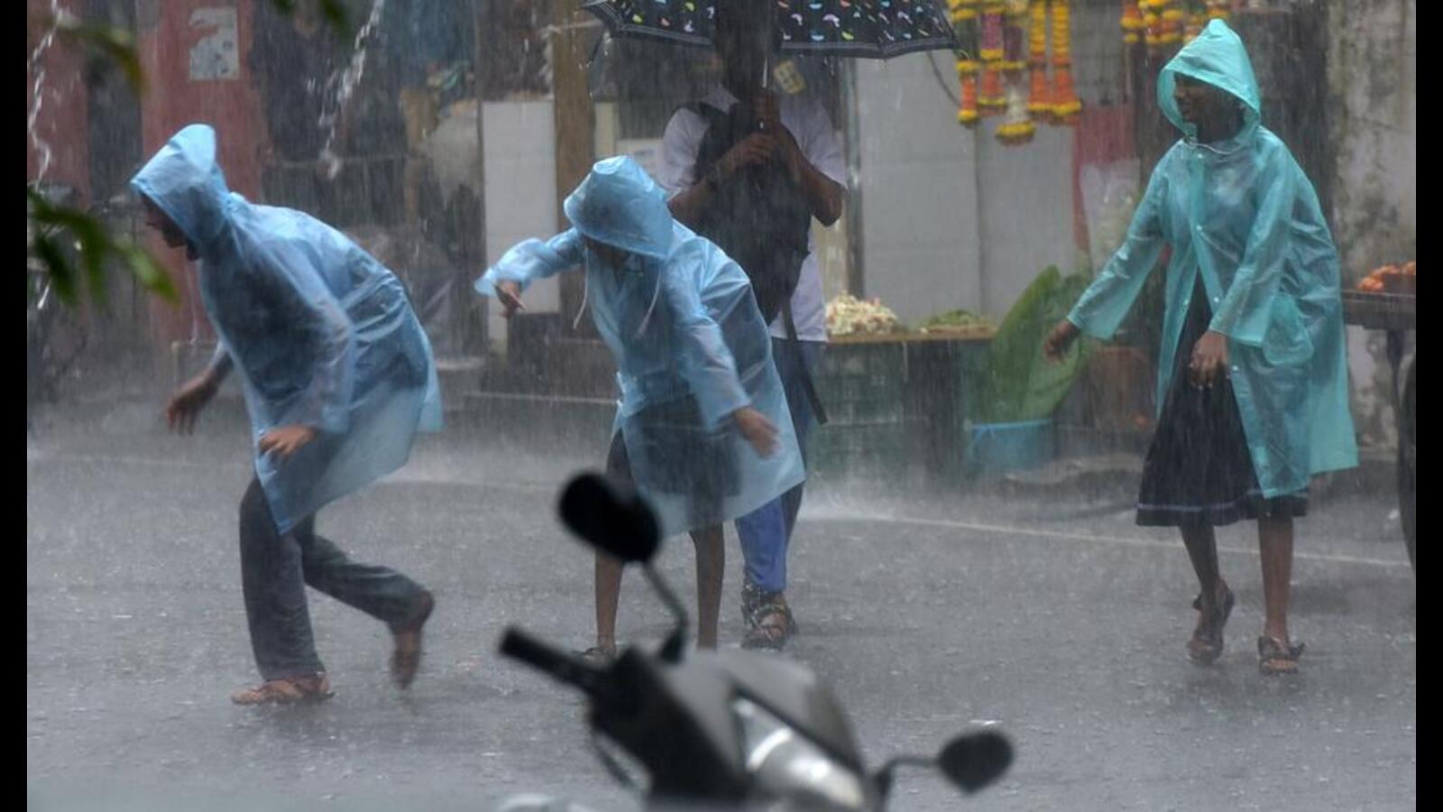 Thane Records 95 94mm Rainfall Highest On A Single Day This Year pune-likely-to-experience-above-normal-rainfall-in-july-hindustan-times