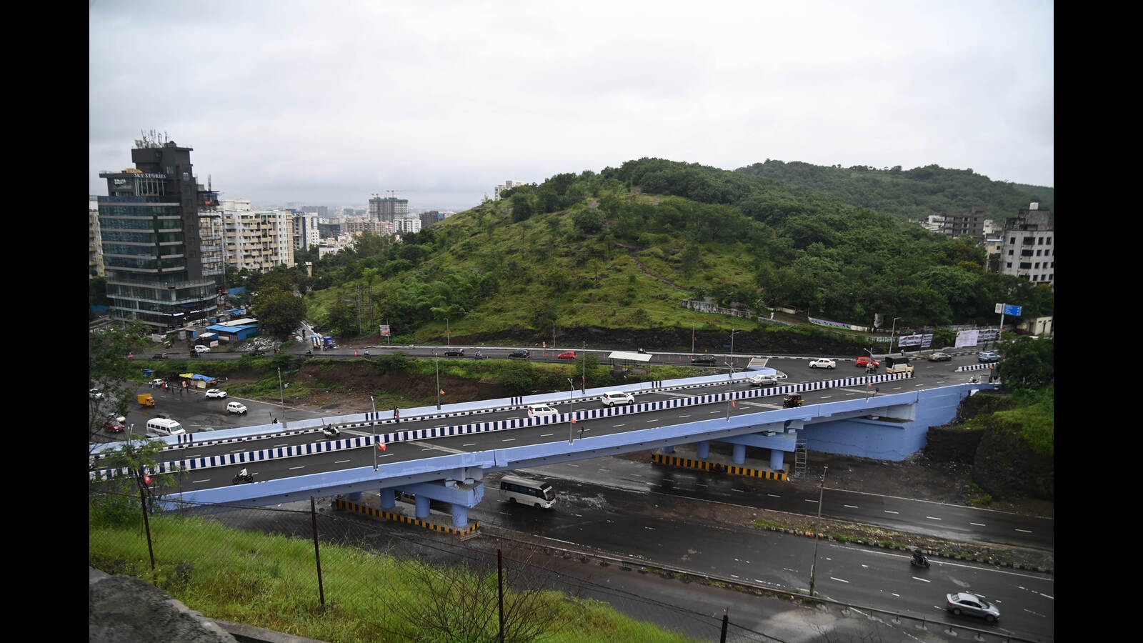 Sus-Pashan overbridge opens for public