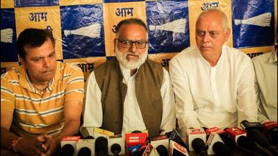 Former Kangra MP Rajan Sushant, who recently returned to the Aam Aadmi Party, addressing a press conference in Dharamshala on Friday. (HT Photo) Former Kangra MP Rajan Sushant, who recently returned to the Aam Aadmi Party, addressing a press conference in Dharamshala on Friday. (HT Photo)
