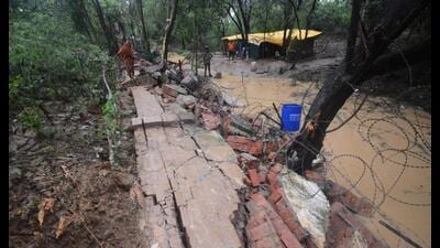 Nine people, including three minors, died because of a wall collapse in the Cantonment area on Friday morning due to heavy rains in Lucknow. (HT Photo) Nine people, including three minors, died because of a wall collapse in the Cantonment area on Friday morning due to heavy rains in Lucknow. (HT Photo)