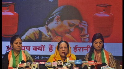 Congress state chief Pratibha Singh during a press conference at state congress office in Shimla on Friday. (Deepak Sansta/HT) Congress state chief Pratibha Singh during a press conference at state congress office in Shimla on Friday. (Deepak Sansta/HT)
