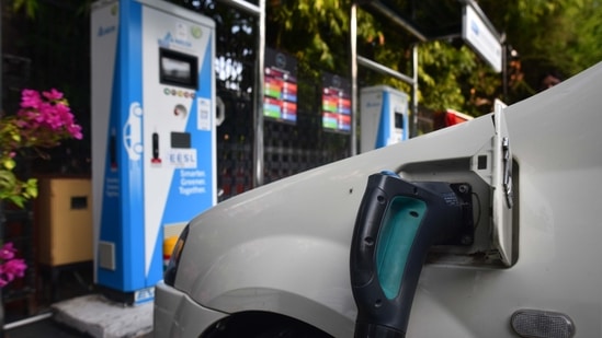 As per the Delhi government’s plans, there is a target to reach 18,000 charging points in Delhi by 2024, which will see Delhi have a charging point every three kilometres, with each charging point roughly catering to 15 EVs by 2024.&nbsp;(Sanchit Khanna/HT Photo)