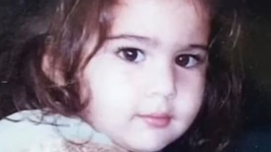 Sara Ali Khan in her childhood days.&nbsp;