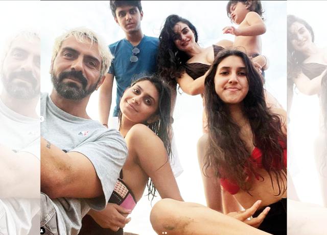 “The three of them [Mahikaa, Myra & Arik] have such a great relationship. It’s always Mahu didi and Myru didi for Arik, non-stop!” reveals Arjun