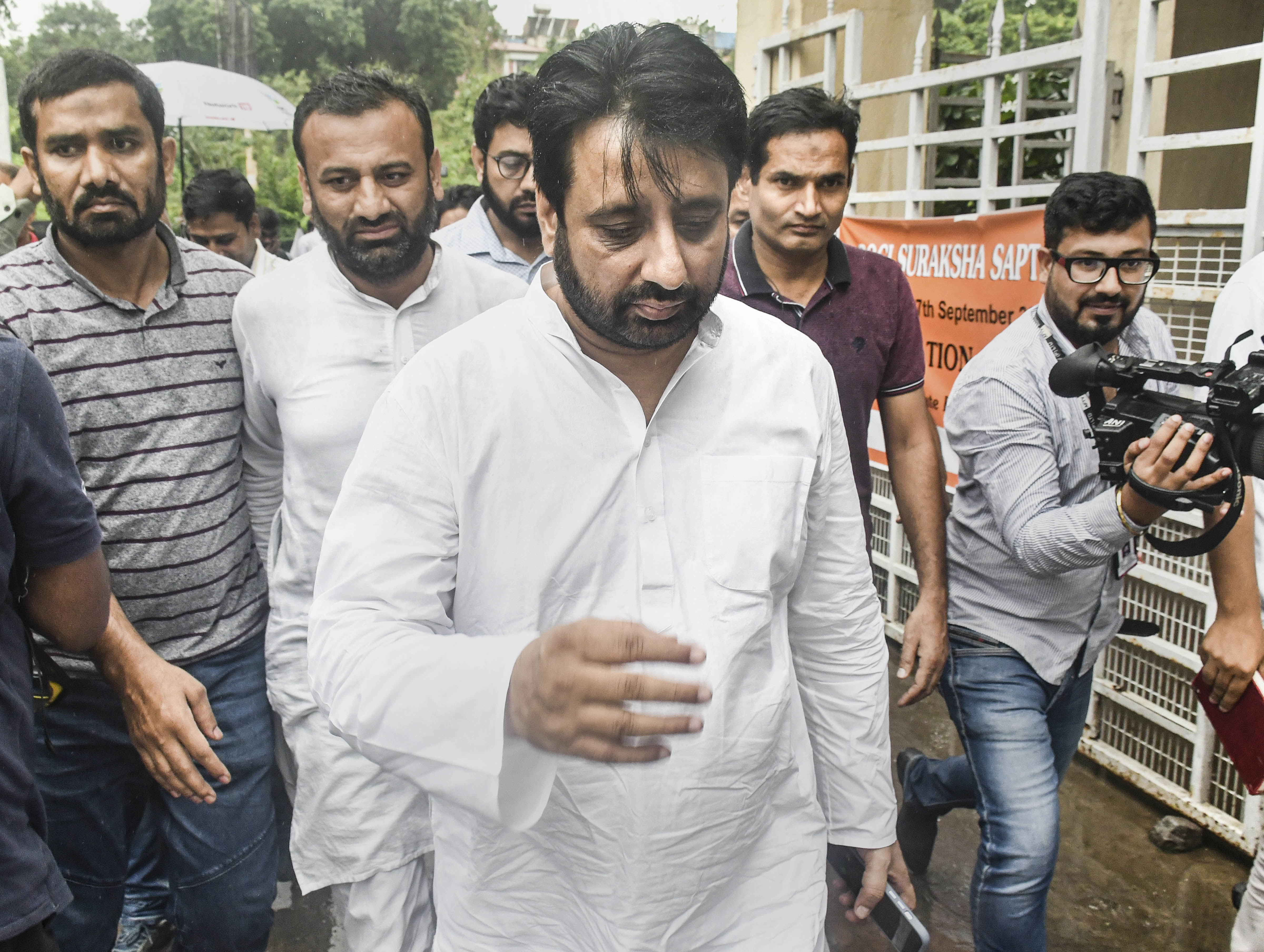 AAP MLA Amanatullah Khan arrives at the ACB office for questioning in connection with a two-year-old corruption case (PTI ) AAP MLA Amanatullah Khan arrives at the ACB office for questioning in connection with a two-year-old corruption case (PTI )