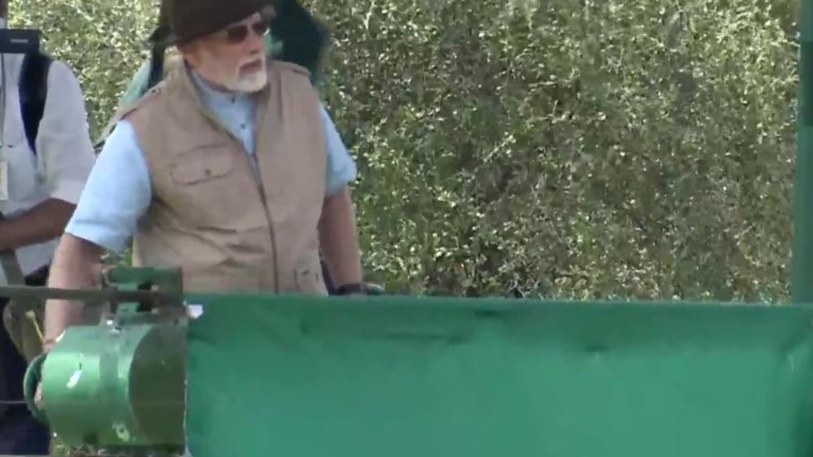 'Historic': PM releases 8 cheetahs brought from Namibia in MP's ...