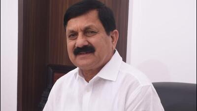 Karnataka home minister Araga Jnanendra’s statement comes after Bengaluru police commissioner Pratap Reddy said that a meeting will be held with the state government regarding resumption of towing vehicles parked in no-parking zones. (HT Photo) Karnataka home minister Araga Jnanendra’s statement comes after Bengaluru police commissioner Pratap Reddy said that a meeting will be held with the state government regarding resumption of towing vehicles parked in no-parking zones. (HT Photo)