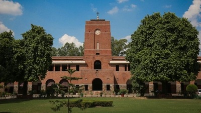 DU Faculty Recruitment 2022: RLAC to recruit 73 Assistant Professor posts DU Faculty Recruitment 2022: RLAC to recruit 73 Assistant Professor posts