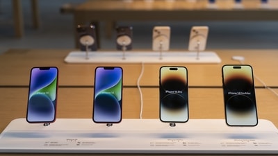 Apple's iPhone 14 line-up and Apple Watch Series 8 are available to purchase in-store starting Friday. ((AP Photo/Jae C. Hong)) Apple's iPhone 14 line-up and Apple Watch Series 8 are available to purchase in-store starting Friday. ((AP Photo/Jae C. Hong))