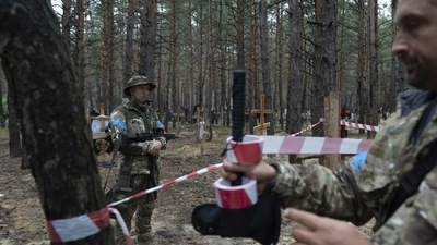 Pressure on Russian forces mounts after Ukraine's advances (AP) Pressure on Russian forces mounts after Ukraine's advances (AP)
