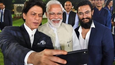 Shah Rukh Khan wished Prime Minister Narendra Modi on his birthday. Shah Rukh Khan wished Prime Minister Narendra Modi on his birthday. 