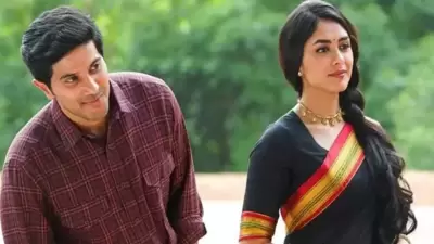 A still from Dulquer Salmaan and Mrunal Thakur's Sita Ramam.