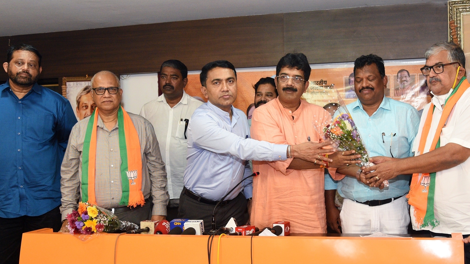 Goa CM Pramod Sawant and 8 Congress turncoats to meet PM Modi today