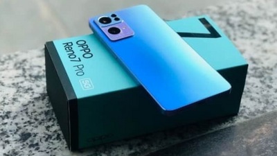 The Oppo Reno 7 Pro The Oppo Reno 7 Pro