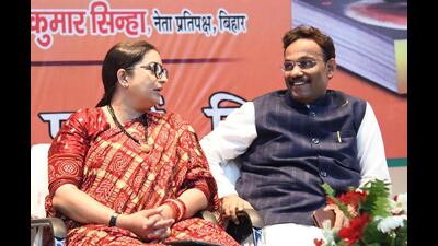 Union minister Smriti Irani along with BJP Bihar in-charge Vinod Tawde in Patna on Sunday. (Santosh Kumar/HT Photo) Union minister Smriti Irani along with BJP Bihar in-charge Vinod Tawde in Patna on Sunday. (Santosh Kumar/HT Photo)