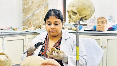 Dr Pandey has helped solve more than 50 cases of sexual assaults, child abuse and domestic violence, with her expertise of analysing bite marks, dental and jaw structures and through facial reconstruction (Deepak Turbhekar/HT Photo) Dr Pandey has helped solve more than 50 cases of sexual assaults, child abuse and domestic violence, with her expertise of analysing bite marks, dental and jaw structures and through facial reconstruction (Deepak Turbhekar/HT Photo)