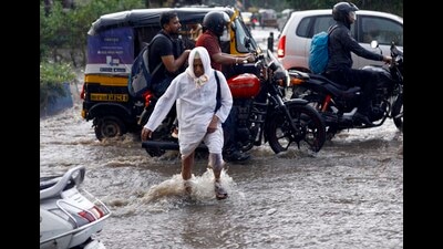 IMD on Sunday noted that due to the formation of anti-cyclonic flow over northwest India at lower tropospheric levels, dry weather is very likely over West Rajasthan, Punjab, Haryana, Chandigarh and Delhi from September 23 (HT FILE PHOTO)