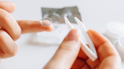 Eye health tips: Dos and don'ts of contact lens (Nataliya Vaitkevich) Eye health tips: Dos and don'ts of contact lens (Nataliya Vaitkevich)