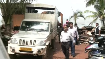 CBI team investigating BJP leader Sonali Phogat's death, reached Goa's Curlies nightclub and restaurant on Sunday. (ANI) CBI team investigating BJP leader Sonali Phogat's death, reached Goa's Curlies nightclub and restaurant on Sunday. (ANI)