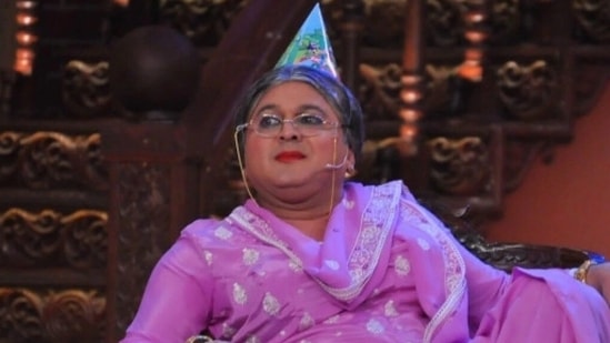 Ali Asgar played Dadi and Nani on The Kapil Sharma Show. Ali Asgar played Dadi and Nani on The Kapil Sharma Show. 