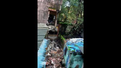 Sai Sadan Building in Ulhasnagar, whose slab collapsed on Sunday. Ulhasnagar Municipal Corporation had made structural audit mandatory for buildings constructed with inferior quality sand and that are 15-20 years old. More than 60 slab collapse incidents have been recorded in the last 10 years. (PRAMOD TAMBE/HT PHOTO) Sai Sadan Building in Ulhasnagar, whose slab collapsed on Sunday. Ulhasnagar Municipal Corporation had made structural audit mandatory for buildings constructed with inferior quality sand and that are 15-20 years old. More than 60 slab collapse incidents have been recorded in the last 10 years. (PRAMOD TAMBE/HT PHOTO)