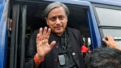 Congress leader Shashi Tharoor being detained during the nationwide protest against unemployment and inflation, at Vijay Chowk, in New Delhi. (ANI Photo/ Ishant Kumar) (Ishant Kumar) Congress leader Shashi Tharoor being detained during the nationwide protest against unemployment and inflation, at Vijay Chowk, in New Delhi. (ANI Photo/ Ishant Kumar) (Ishant Kumar)