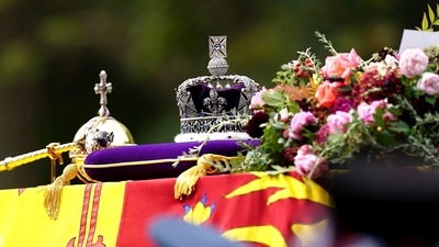 Queen Elizabeth II's Funeral: The State Gun Carriage carries the coffin of Queen Elizabeth II. (AP) Queen Elizabeth II's Funeral: The State Gun Carriage carries the coffin of Queen Elizabeth II. (AP)