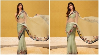 Rhea Chakraborty ditched fancy gowns and dresses for this stunning saree by one of the most celebrated designers of India, Manish Malhotra for an award show. (Instagram/@rhea_chakraborty) Rhea Chakraborty ditched fancy gowns and dresses for this stunning saree by one of the most celebrated designers of India, Manish Malhotra for an award show. (Instagram/@rhea_chakraborty)