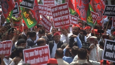 Samajwadi Party national president Akhilesh Yadav leads legislators' (MLAs & MLCs) on a march on the opening day of the Uttar Pradesh Assembly's monsoon session. (Deepak Gupta/HT) Samajwadi Party national president Akhilesh Yadav leads legislators' (MLAs & MLCs) on a march on the opening day of the Uttar Pradesh Assembly's monsoon session. (Deepak Gupta/HT)