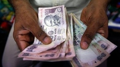 EC seeks limits around cash donations to political parties (REUTERS) EC seeks limits around cash donations to political parties (REUTERS)