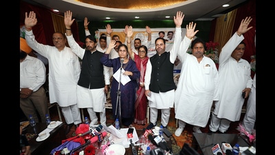 Jammu and Kashmir Congress president Vikar Rasool Wani, with other party leaders during Pradesh Congress Committee (PCC) Delegates meet in Jammu on Monday. (ANI)