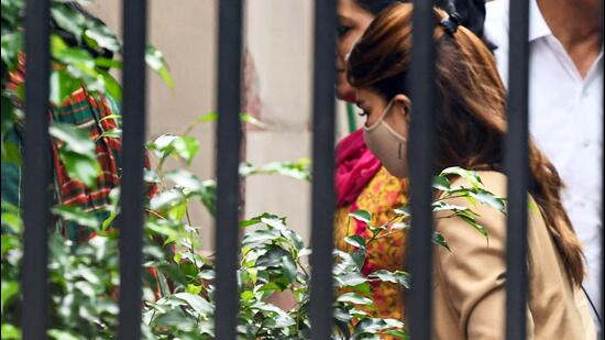 Actor Jacqueline Fernandez appears before the Economic Offences Wing (EOW) of Delhi Police for questioning in connection with the alleged 200 crore extortion case, in New Delhi on Monday. (ANI) Actor Jacqueline Fernandez appears before the Economic Offences Wing (EOW) of Delhi Police for questioning in connection with the alleged 200 crore extortion case, in New Delhi on Monday. (ANI)