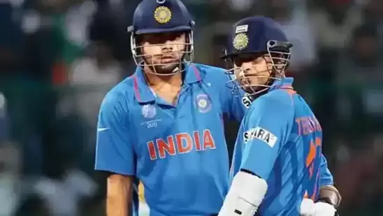 Virat Kohli and Sachin Tendulkar during 2011 World Cup.(HT) Virat Kohli and Sachin Tendulkar during 2011 World Cup.(HT)